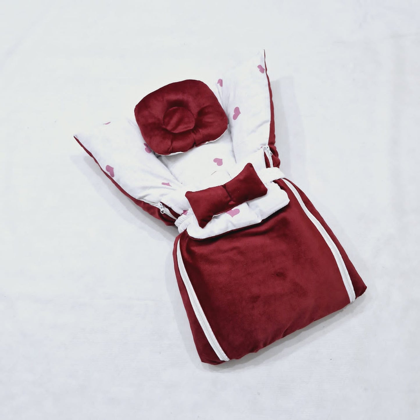 Velvet Carry Nest With Pillow Bow