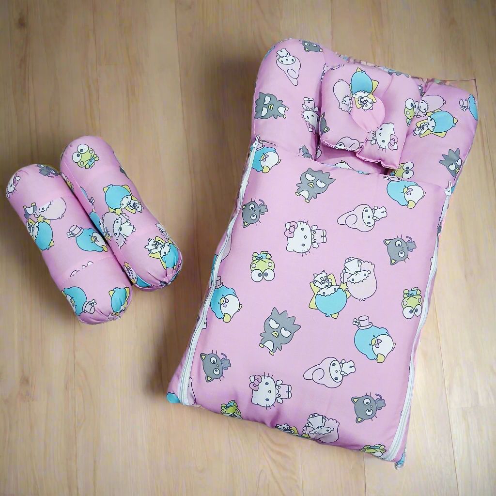 Carry Nest With Pillows pink kitty doll