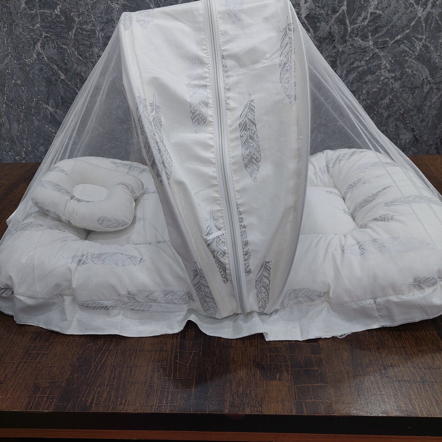 Mosquito Net White silver leafs
