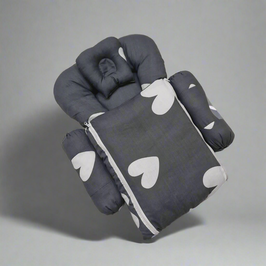 Carry Nest With Pillow Grey White hearts - vol 32