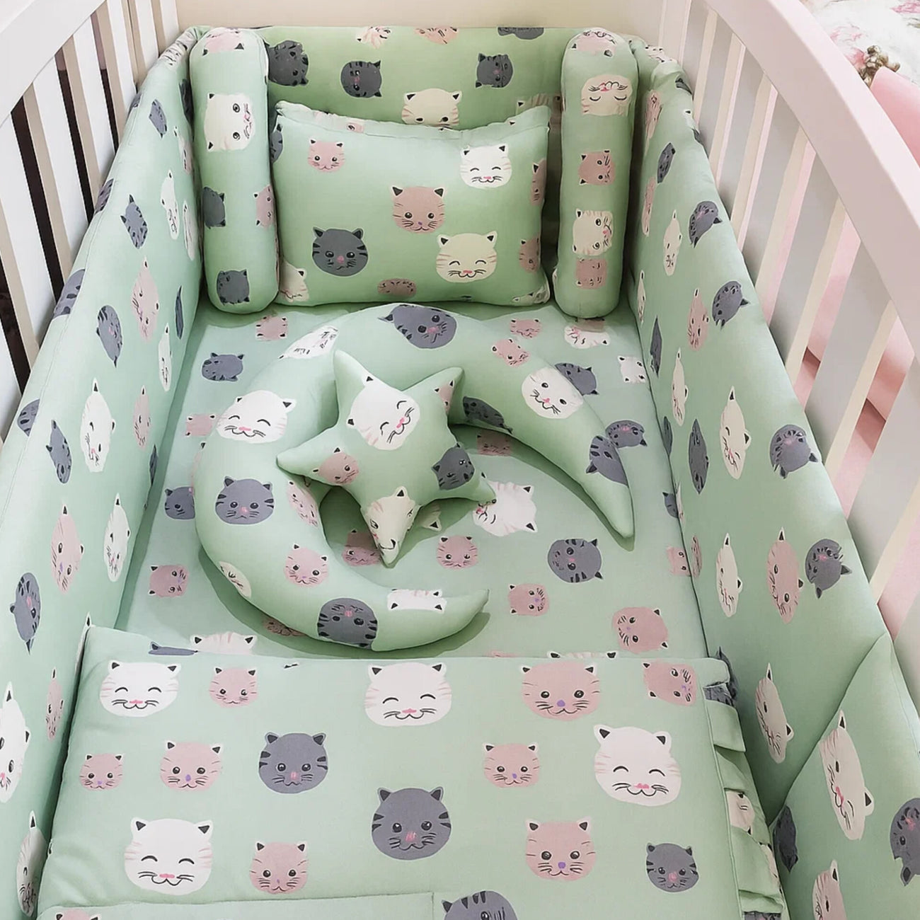 8 Pieces Cot Set Green cats