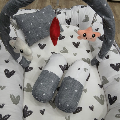 6 Pieces Rattle snuggle grey hearts