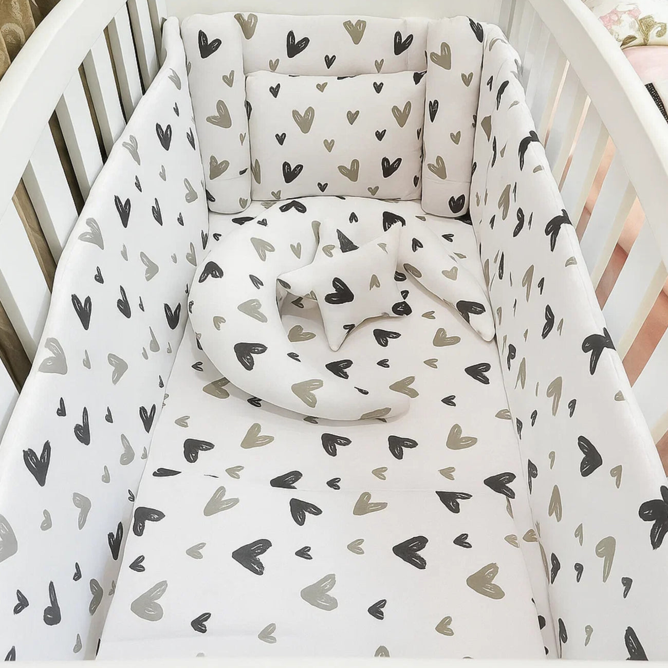 8 Pieces Cot Set white hearts