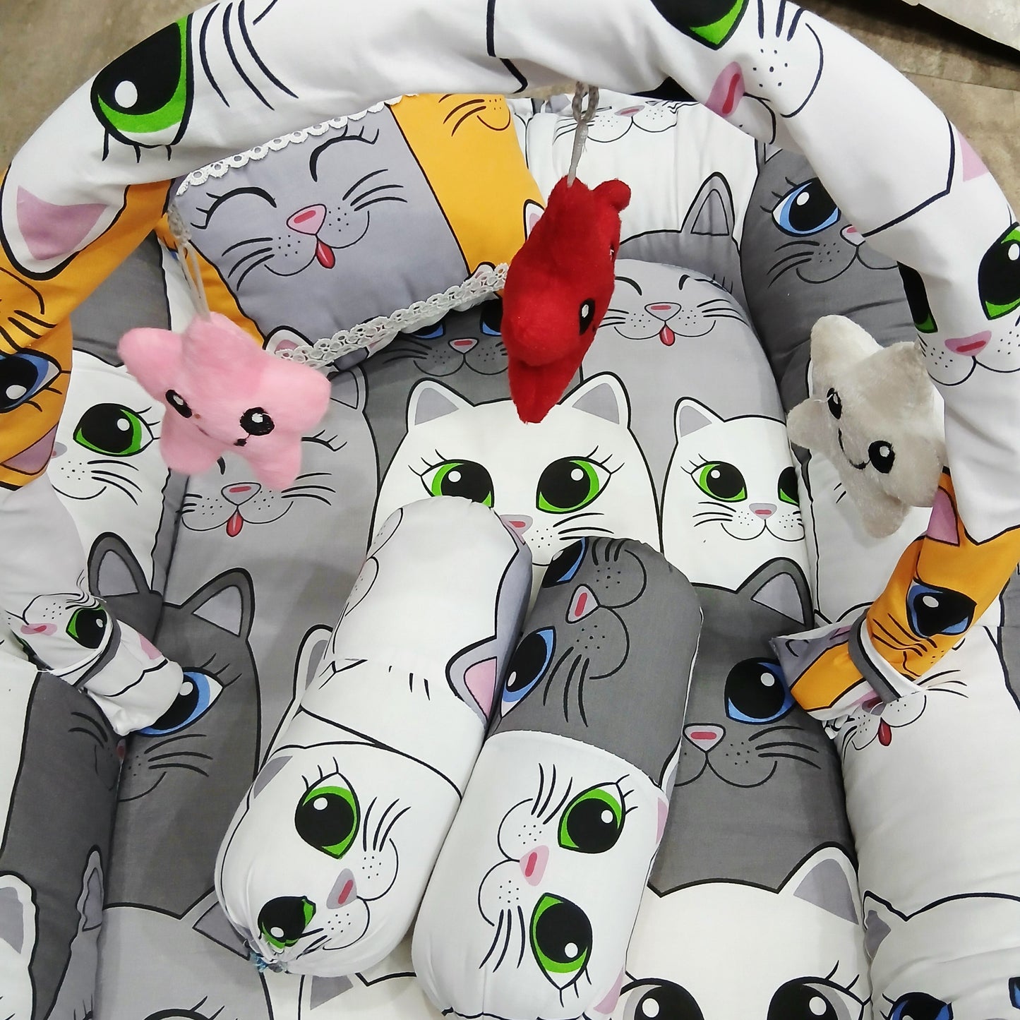 6 Pieces Rattle snuggle grey multi  cats